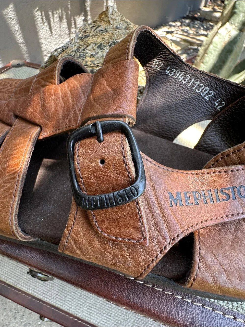 MEPHISTO Men's Brown/Tan Leather Fisherman Sandals
